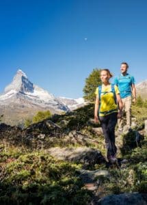 FP Events | © Pascal Gertschen, marcheurs en couple au pied du Cervin